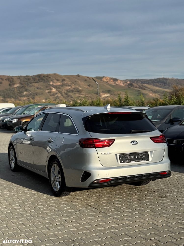 Kia Ceed - 4