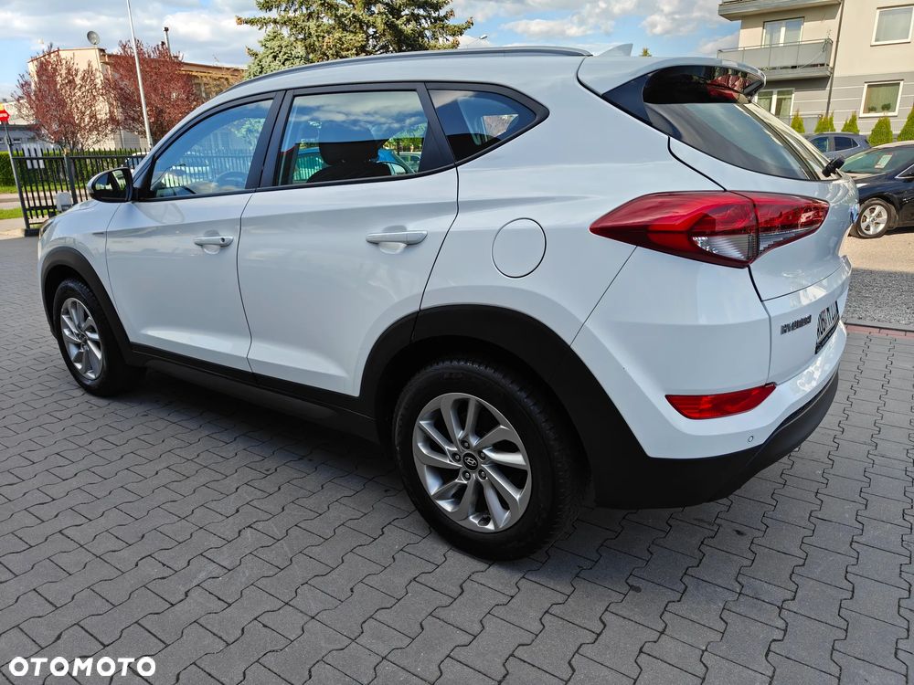 Hyundai Tucson blue 1.7 CRDi 2WD DCT Premium - 13
