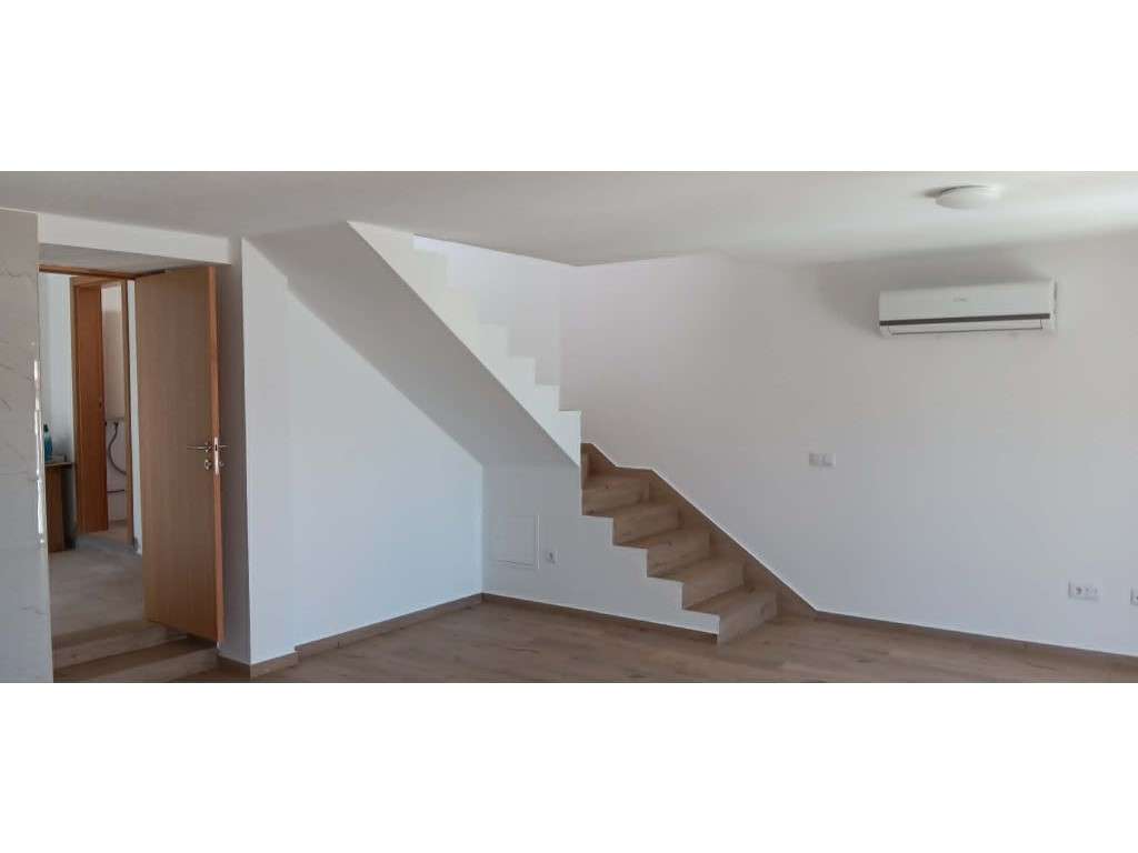 ARRENDAMENTO | MORADIA T2 NOVA COM GARAGEM E QUINTAL | MAÇÃO - Grande imagem: 5/21
