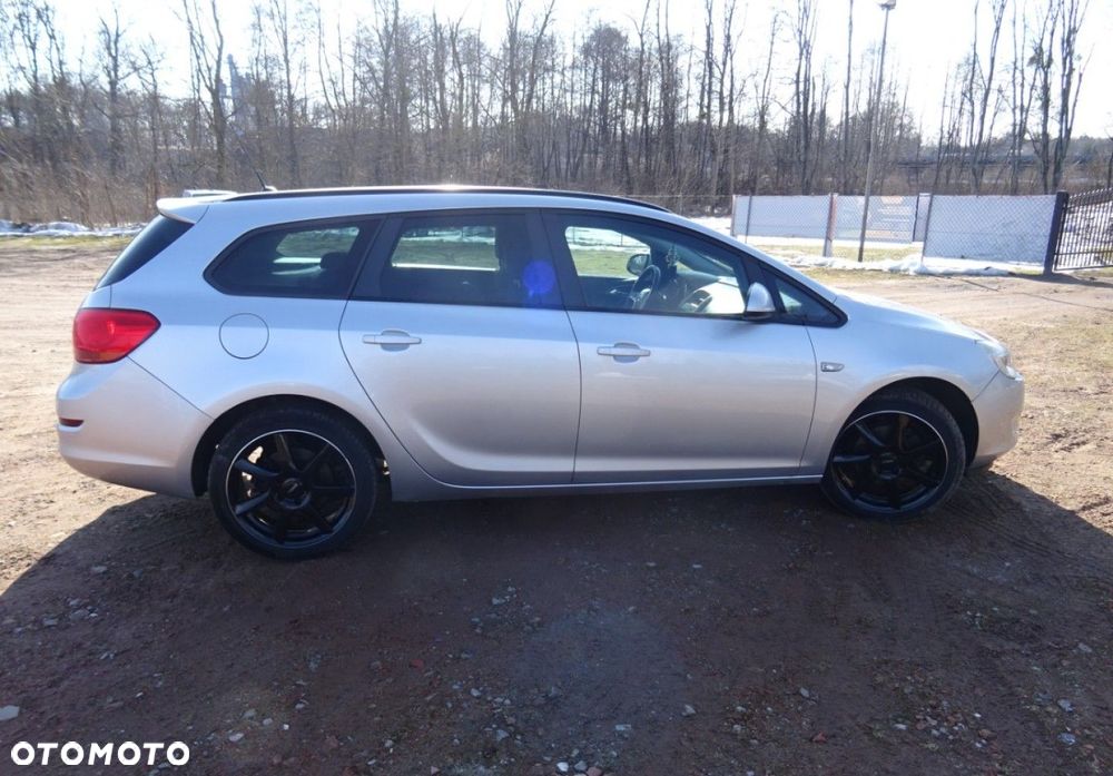 Opel Astra - 10