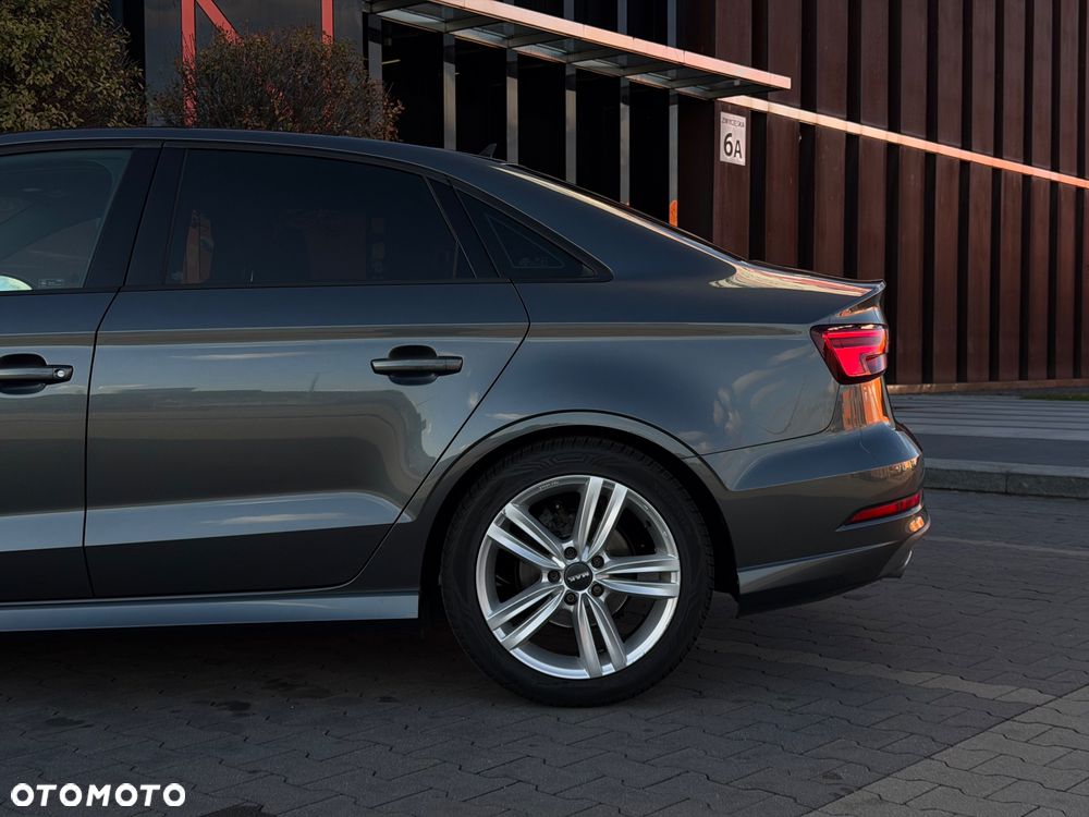 Audi A3 Limousine 30 TFSI S tronic sport - 17
