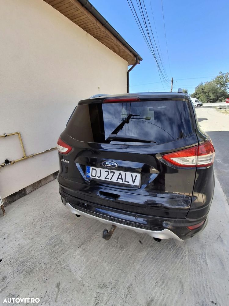 Ford Kuga 2.0 TDCi Powershift 4WD Titanium - 3