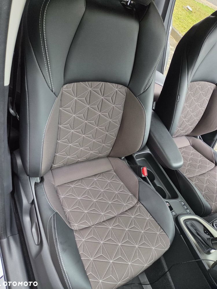 Toyota Yaris Hybrid 1.5 Executive - 9