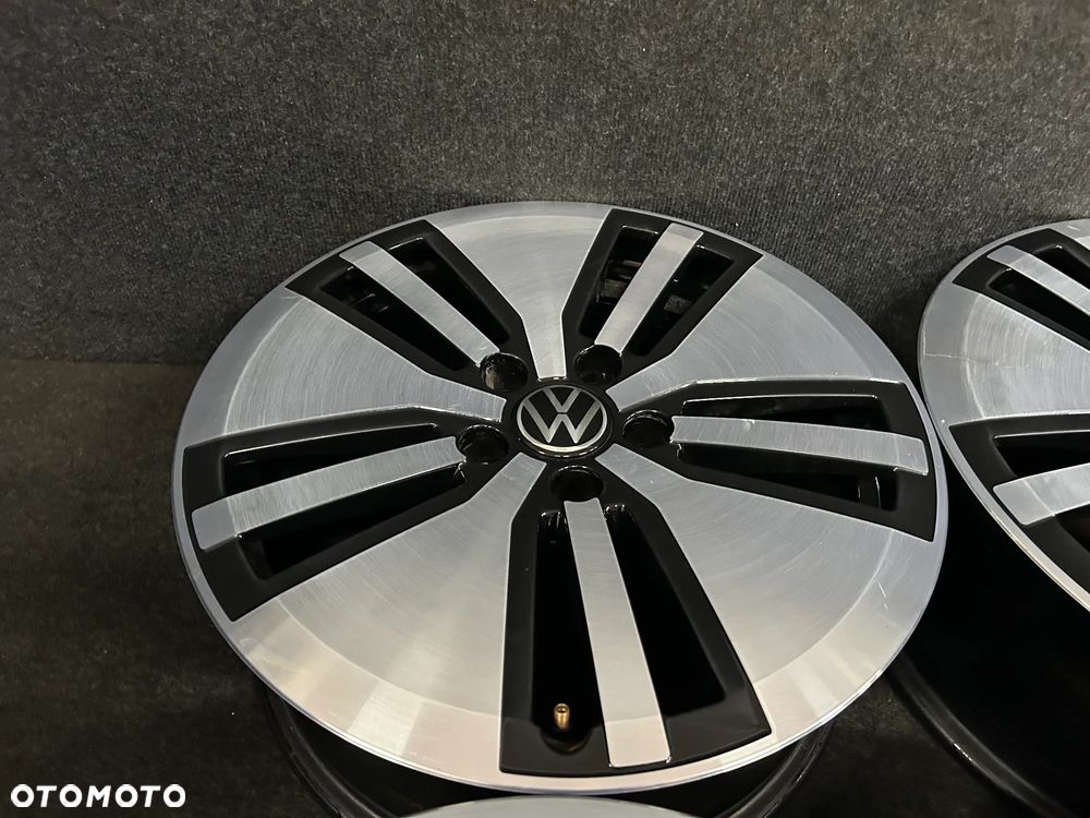 Alufelgi VW Passat B8 GTE, B7, Tiguan, Sharan, Touran, T-Roc 17 cali 5x112 4szt. Ładne! - 10