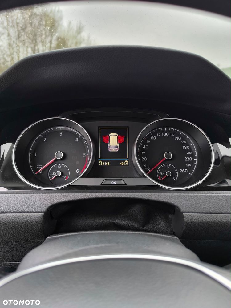 Volkswagen Golf 1.6 TDI BlueMotion Technology DSG Allstar - 16