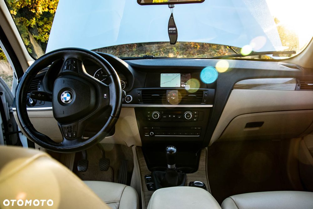 BMW X3 20i xDrive - 13
