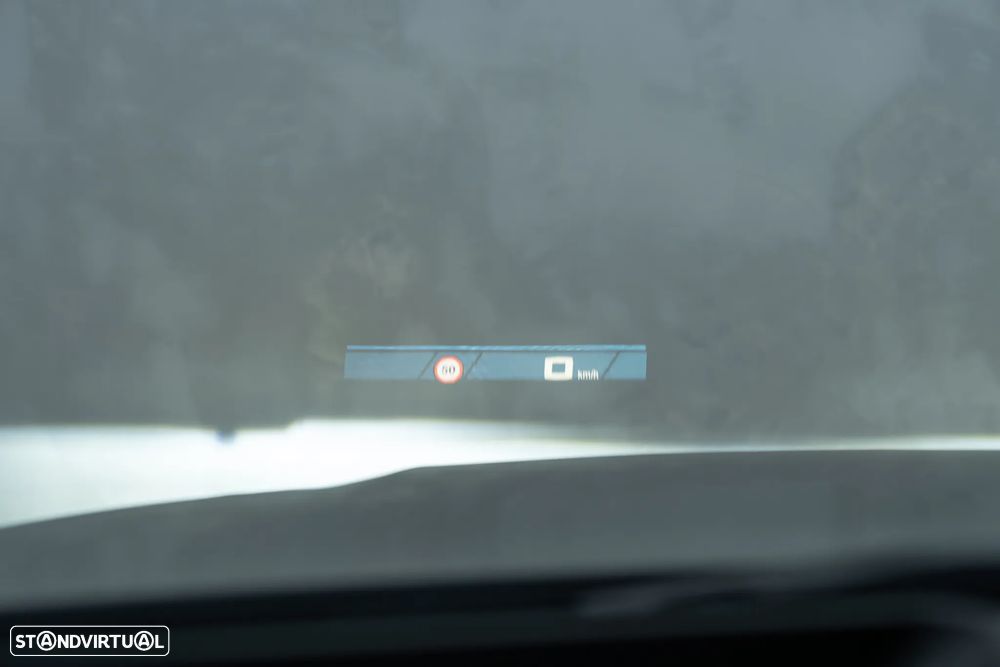 BMW M3 Competition M xDrive - 26