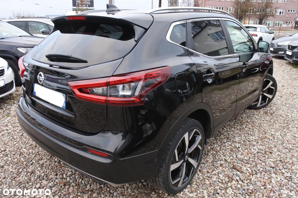Nissan Qashqai 1.2 DIG-T Xtronic TEKNA+ - 3