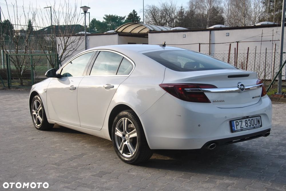 Opel Insignia - 11