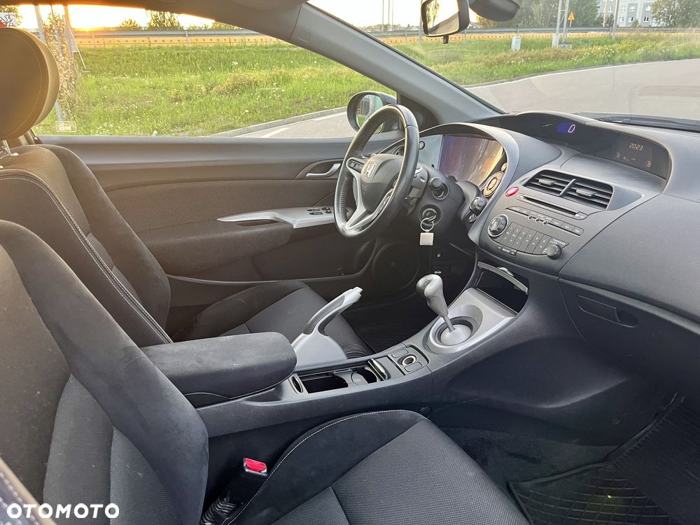 Honda Civic 1.8 TypeS + - 8