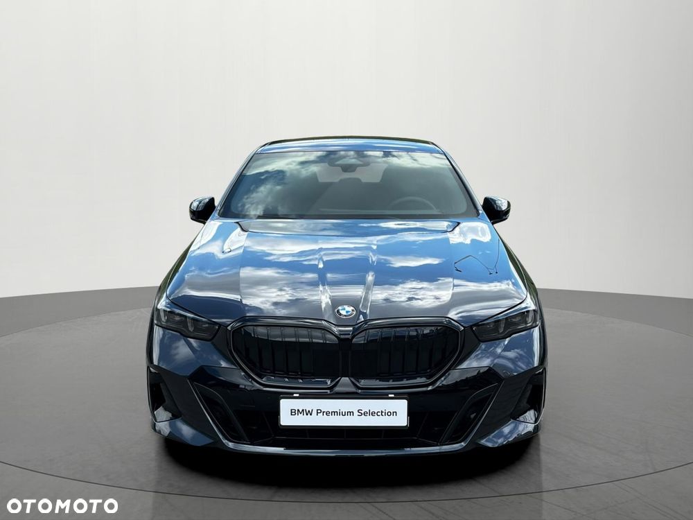 BMW Seria 5 520d xDrive mHEV M Sport - 4