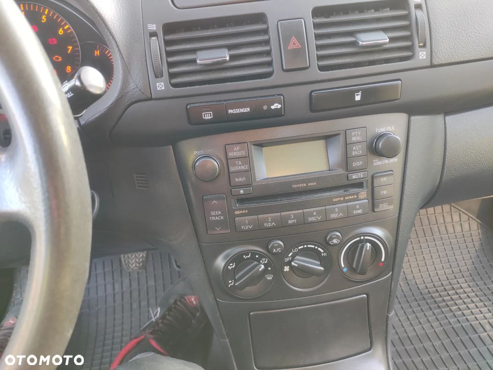 Toyota Avensis 1.8 VVT-i Sol Premium - 14