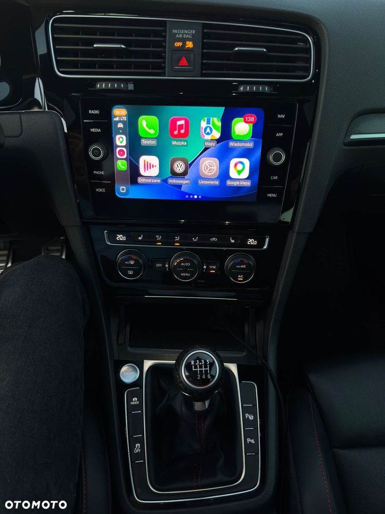 Volkswagen Golf - 19