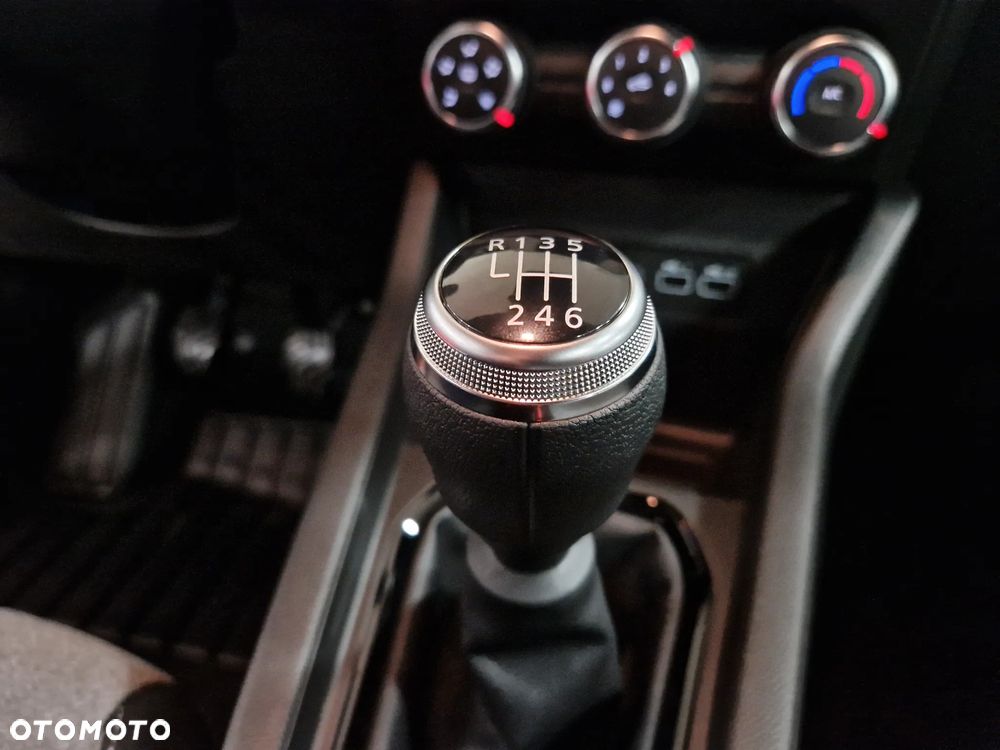 Renault Clio 1.0 TCe Evolution - 21