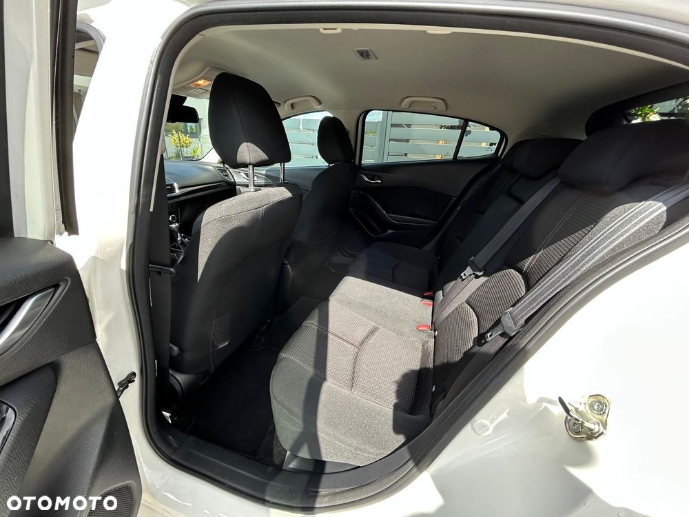 Mazda 3 - 8