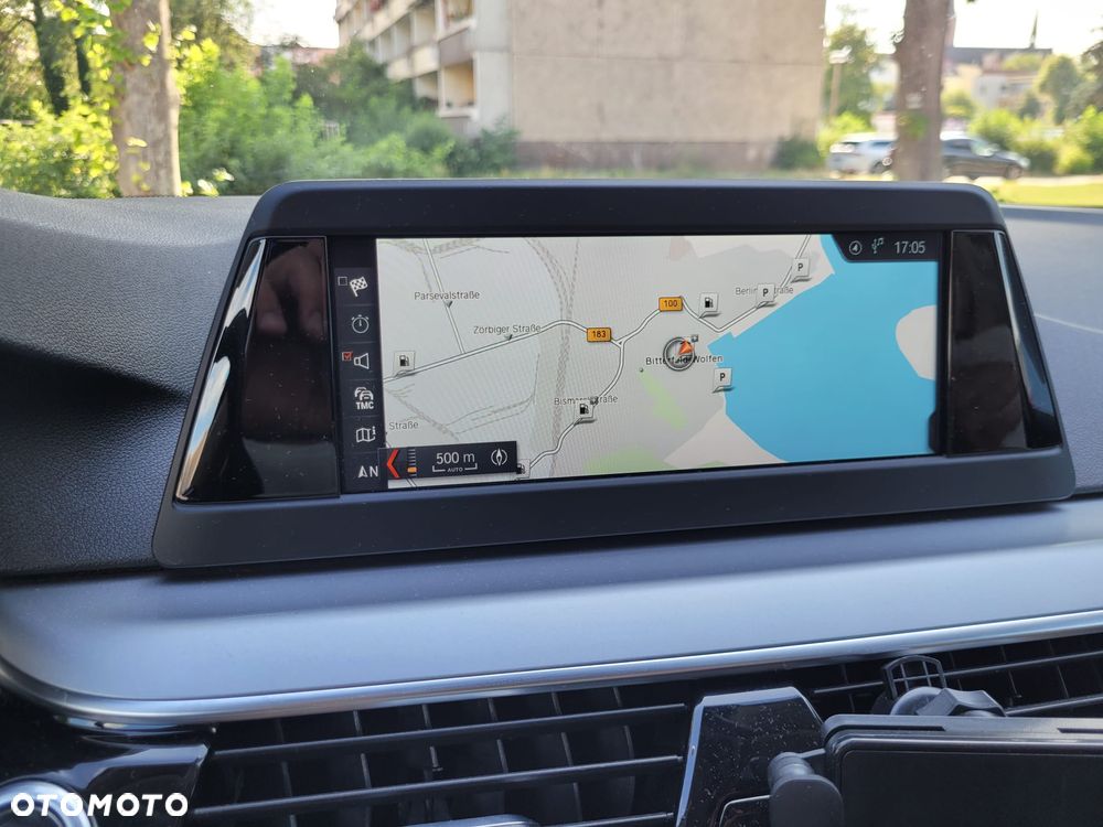 BMW Seria 5 530d xDrive - 9