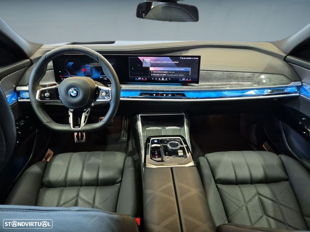 BMW i7 eDrive50 Pack Desportivo M Pro - 12