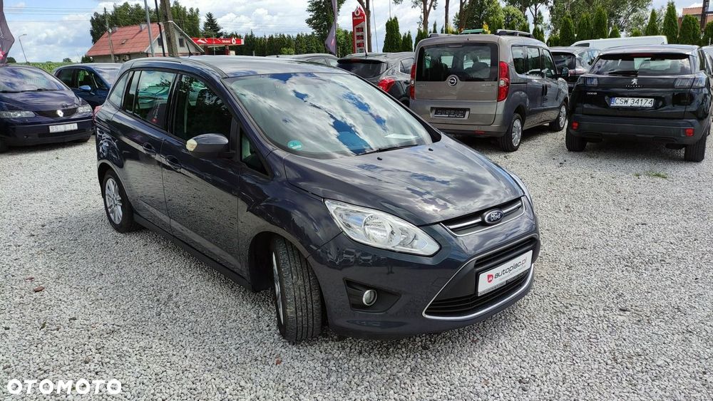 Ford Grand C-MAX - 25