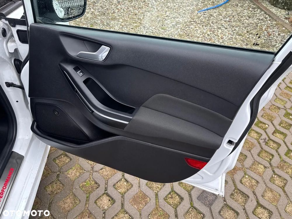 Ford Fiesta 1.0 EcoBoost S&S ST-LINE - 21