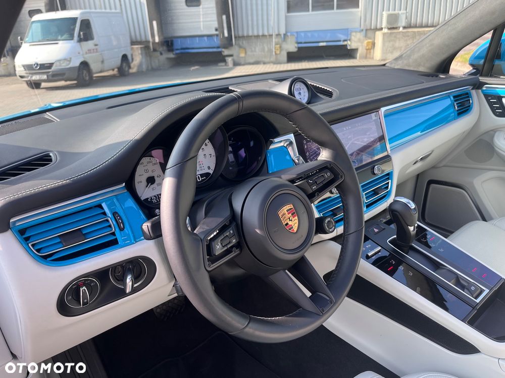 Porsche Macan T - 18