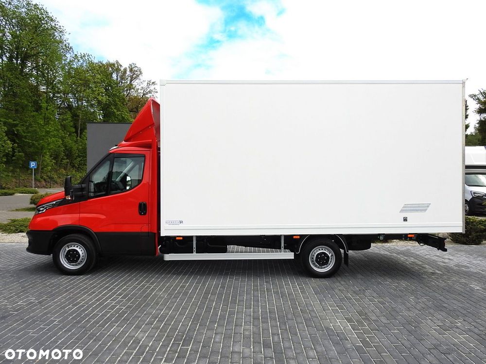 Iveco DAILY 35S18 NOWY KONTENER 10 PALET TEMPOMAT NAWIGACJA KLIMATYZACJA LEDY 180KM - 10