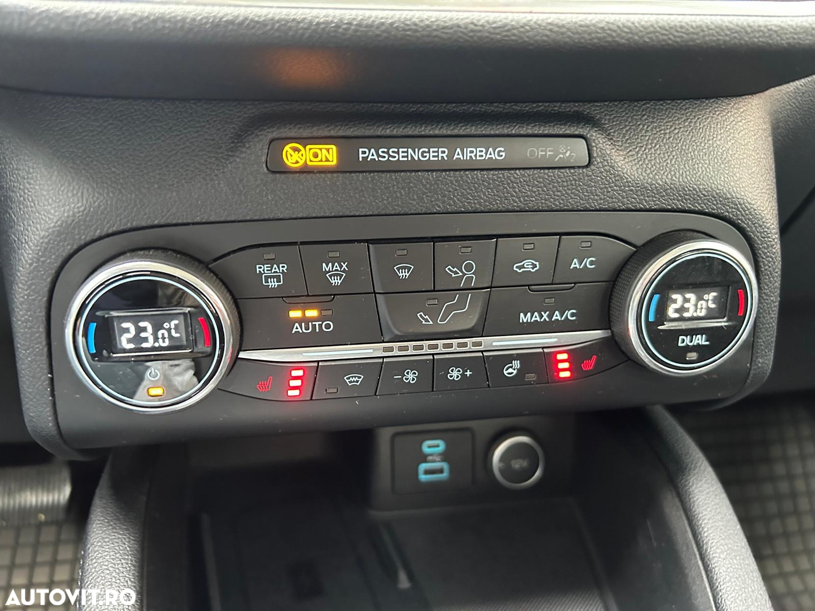 Ford Kuga 2.0 EcoBlue A8 AWD Titanium - 25