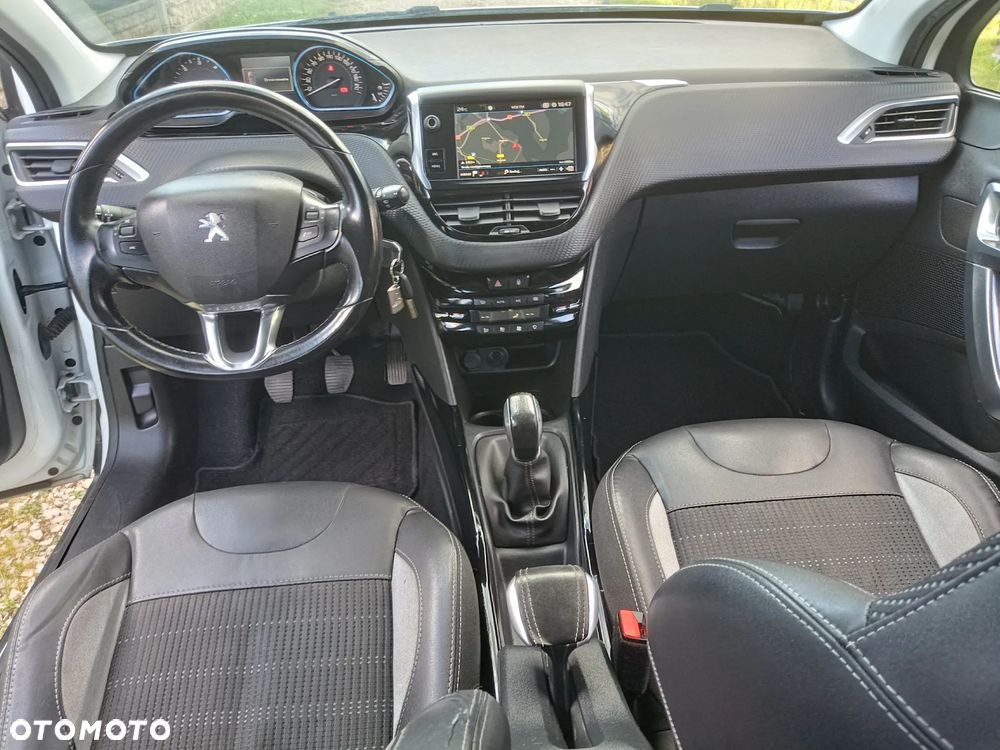 Peugeot 2008 1.6 BlueHDi Allure - 22