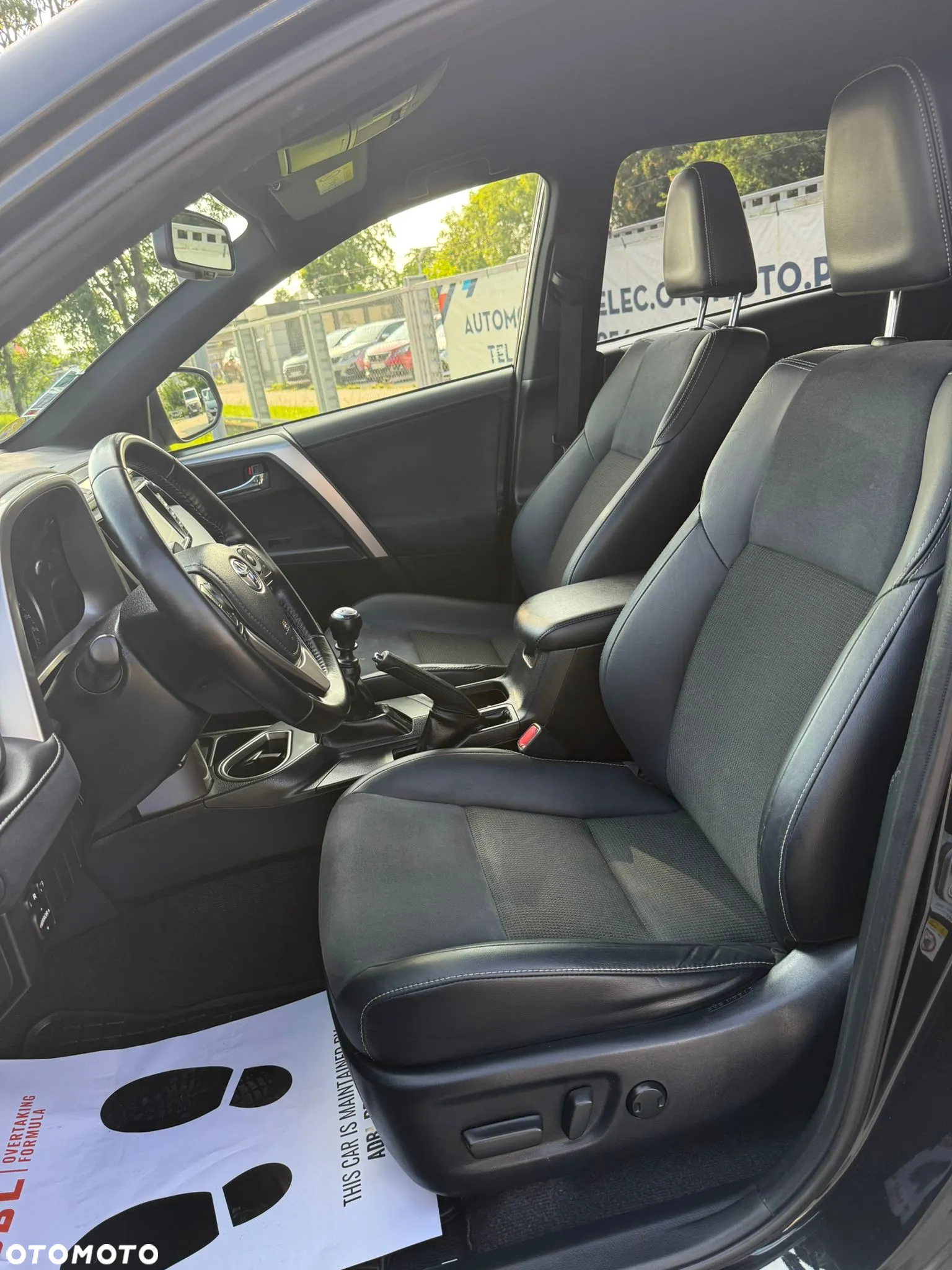 Toyota RAV4 2.0 D-4D Premium 4x2 - 11