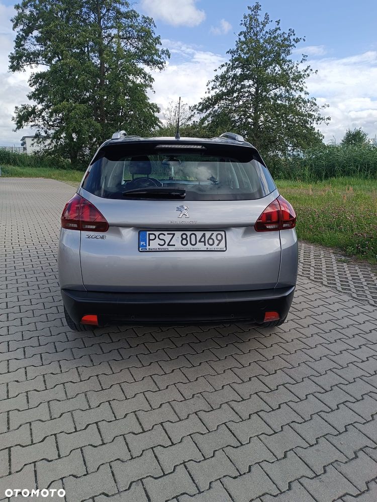 Peugeot 2008 1.2 Pure Tech GPF Active - 14