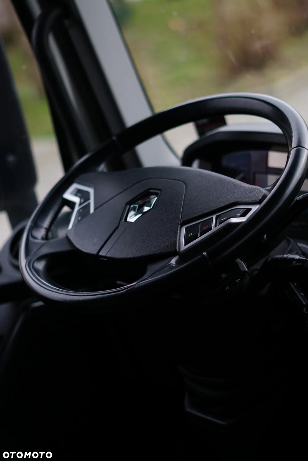 Renault T380 - 3