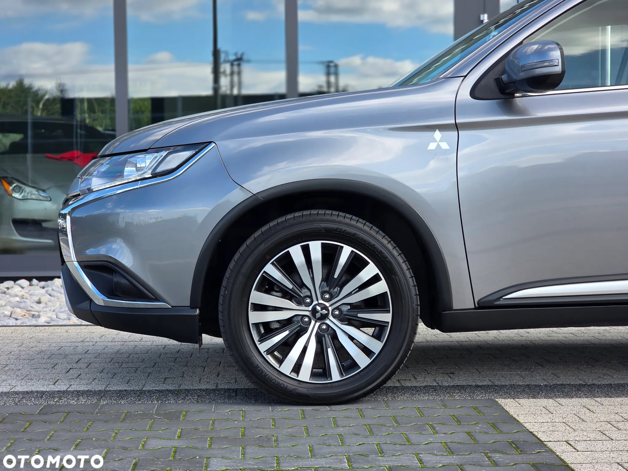 Mitsubishi Outlander 2.0 Intense + SDA 4WD CVT - 22