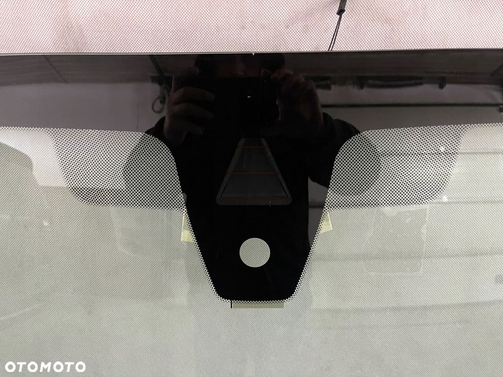 BMW 8 G15 CPE SZYBA PRZEDNIA SENS KAM HUD PO 2018- - 2