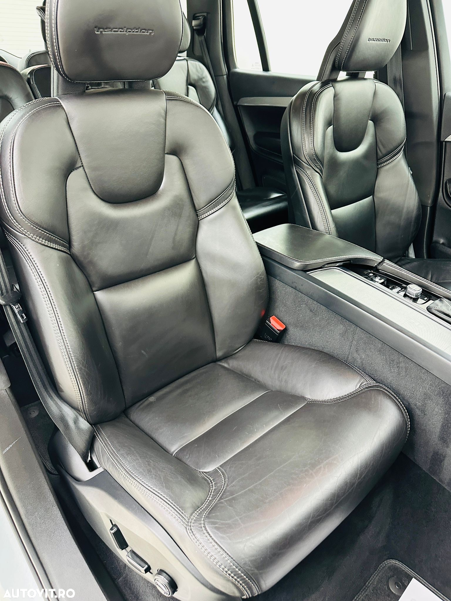 Volvo XC 90 - 22