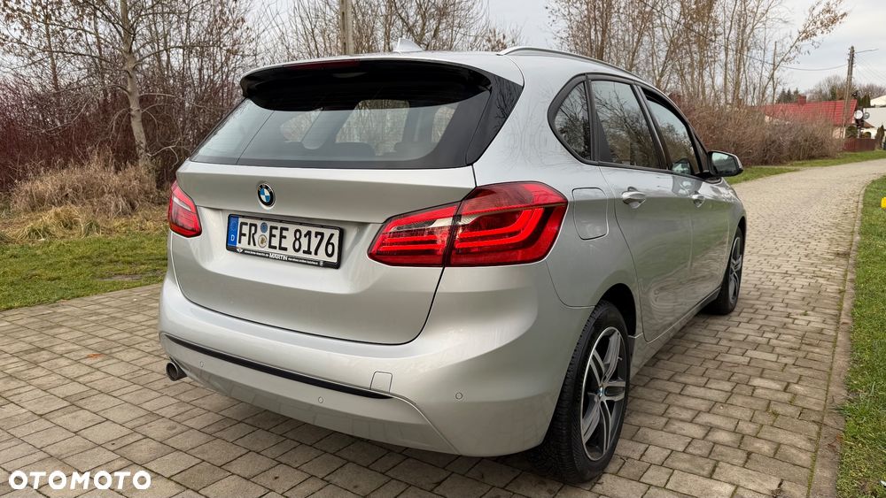 BMW Seria 2 218d Sport-Aut - 38
