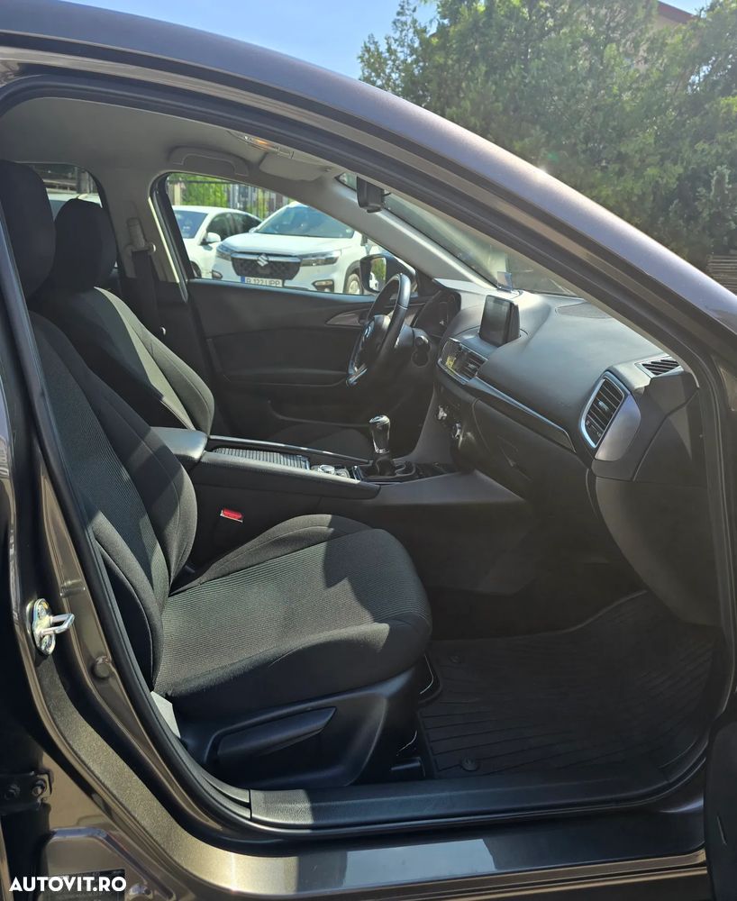 Mazda 3 G120 Revolution - 9