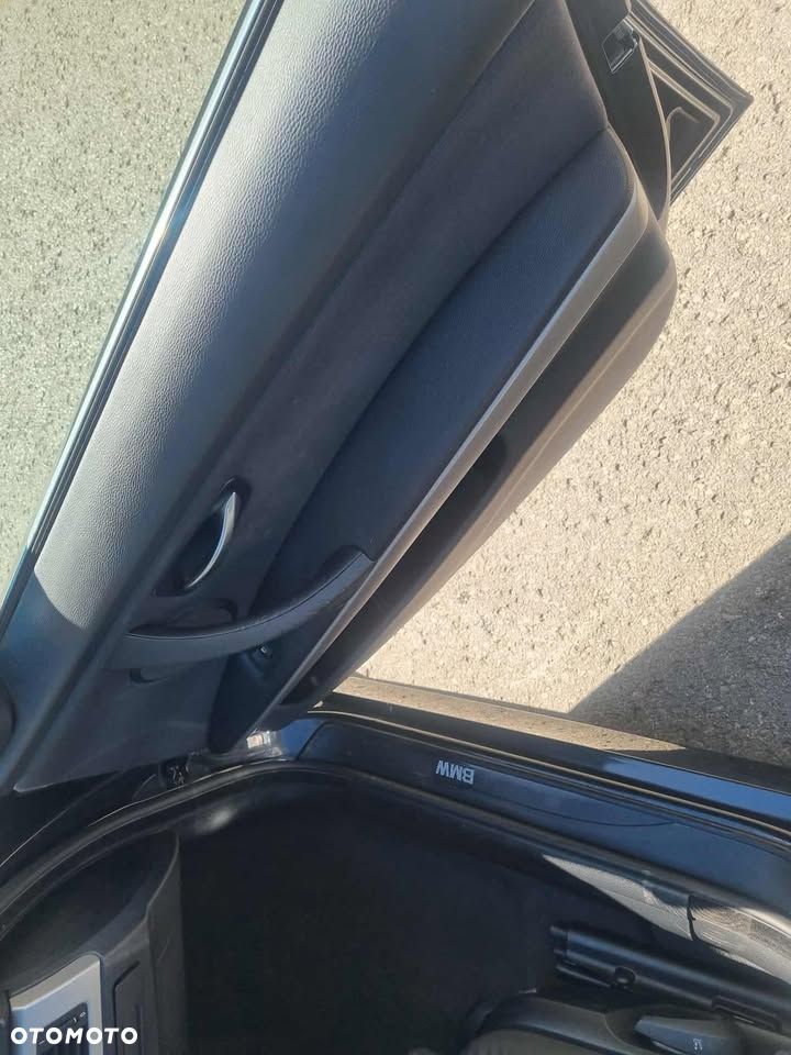 BMW Seria 3 325i - 20