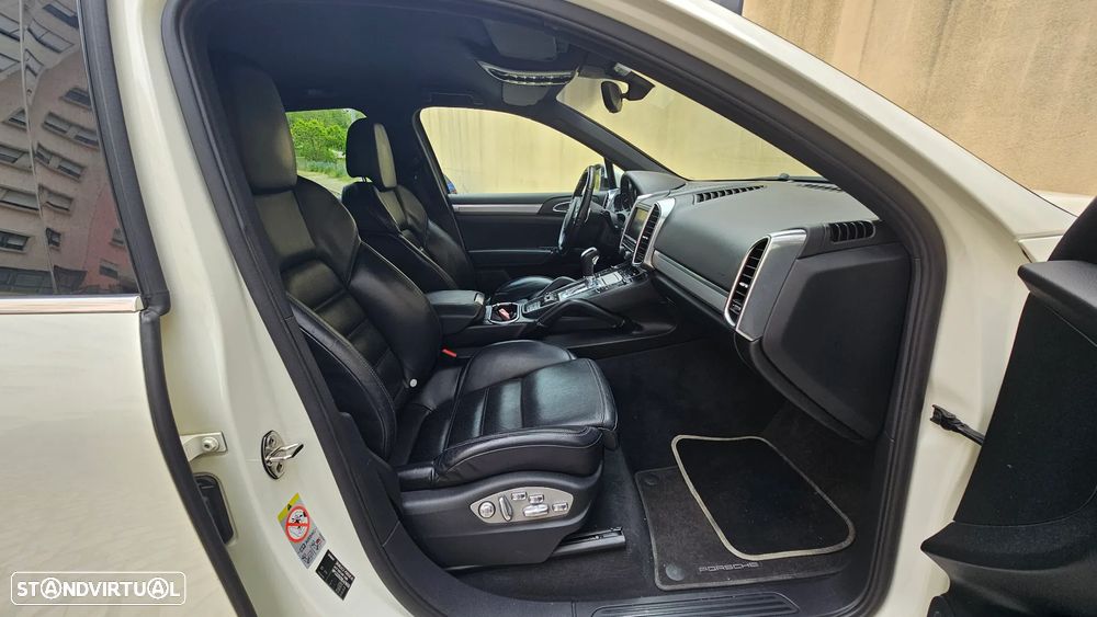 Porsche Cayenne ver-standard - 38