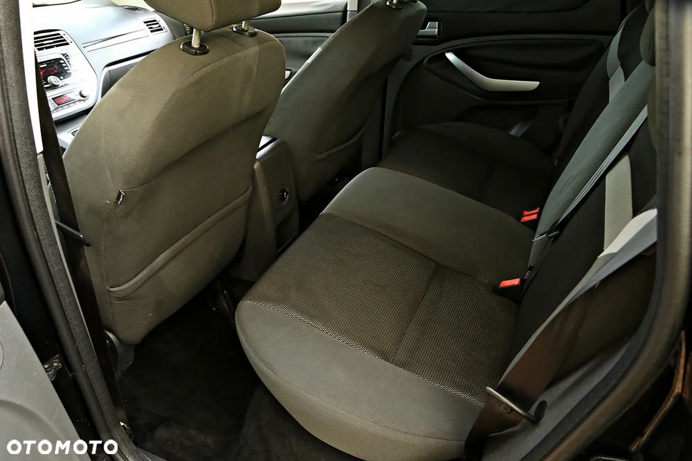 Ford Kuga 2.0 TDCi 2x4 Trend - 7