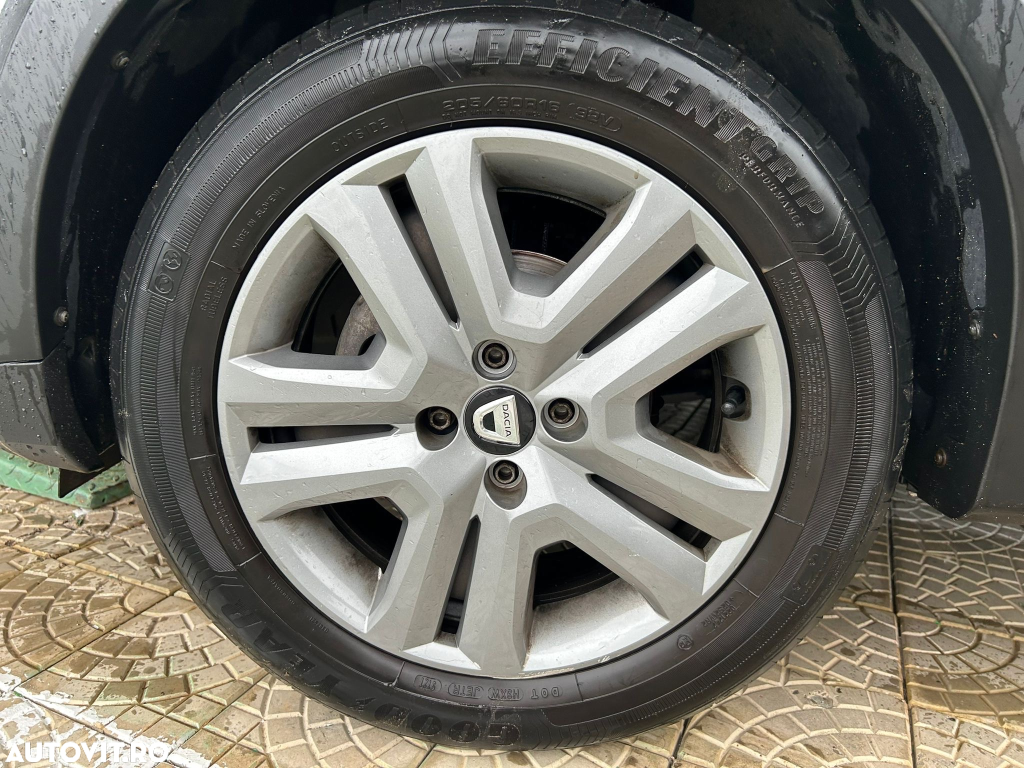 Dacia Sandero Stepway TCe 90 MT6 Comfort - 25