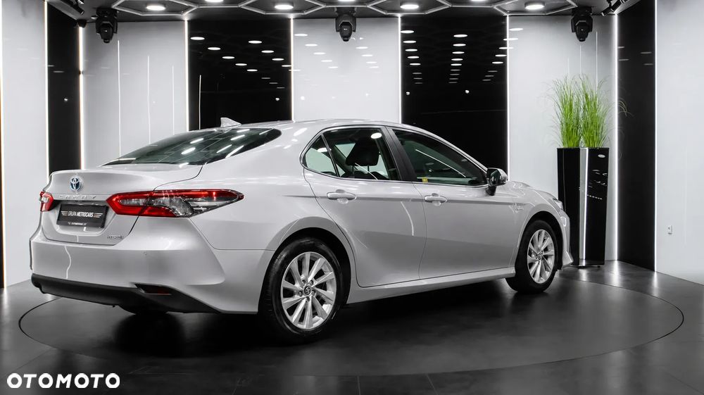 Toyota Camry 2.5 Hybrid Comfort CVT - 5