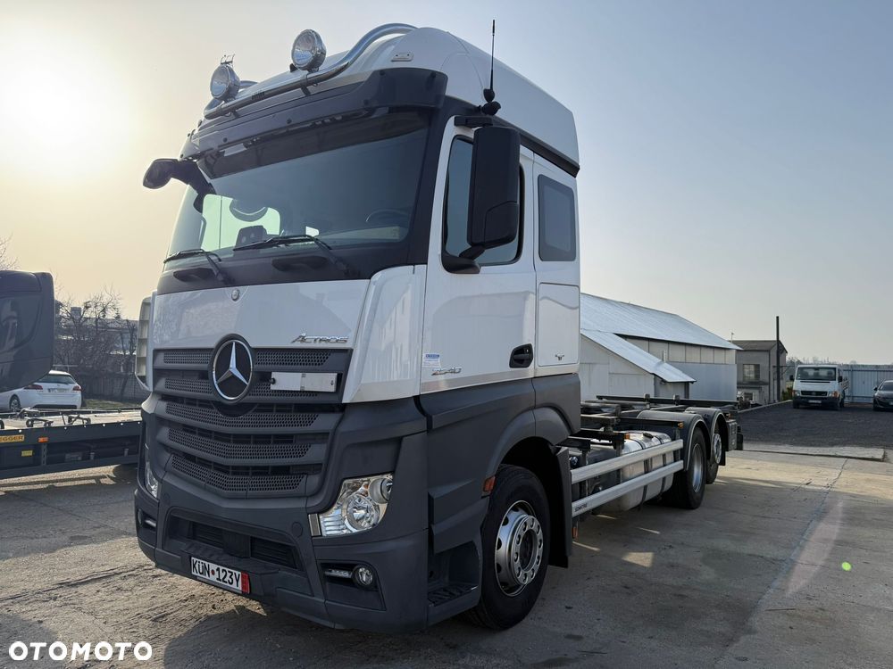Mercedes-Benz ACTROS 2540 - 1