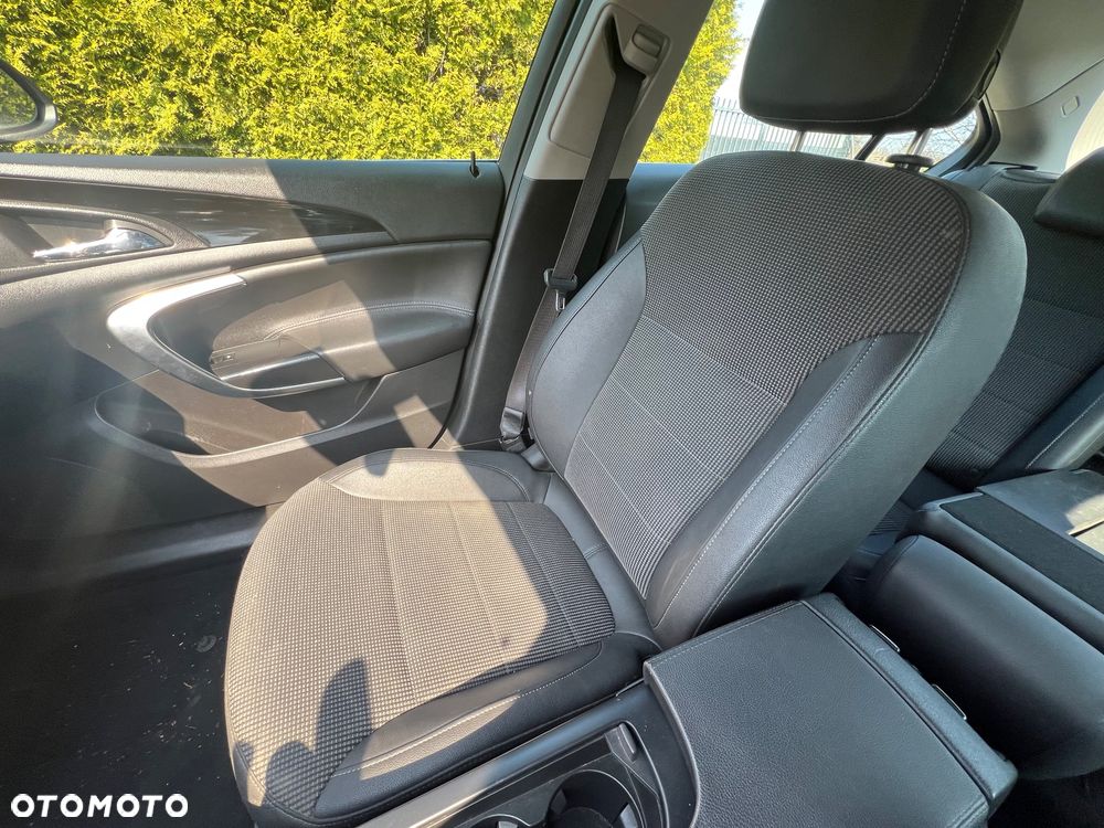 Opel Insignia 2.0 CDTI - 26
