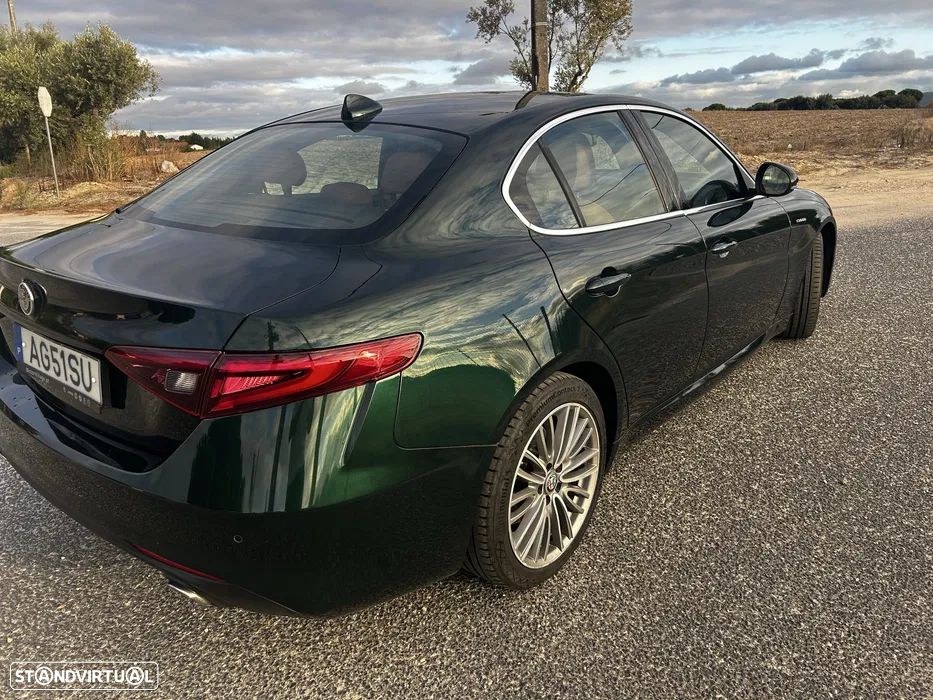 Alfa Romeo Giulia - 7
