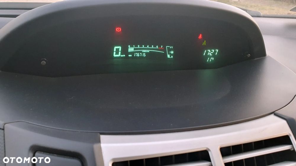 Toyota Yaris 1.3 Luna Premium - 18