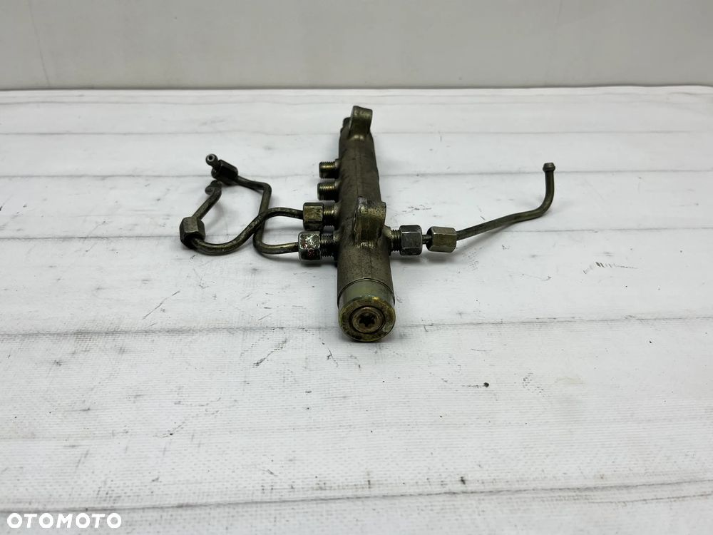 Listwa wtryskowa Alfa Romeo 147 156 GT 1.9 16V - 3