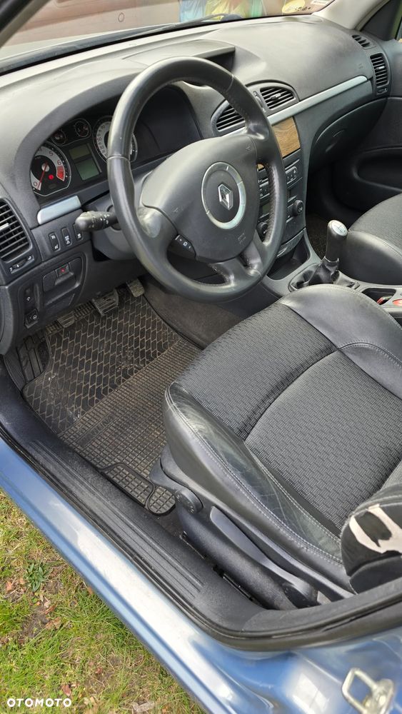 Renault Laguna 2.0 Luxe Privilege - 8