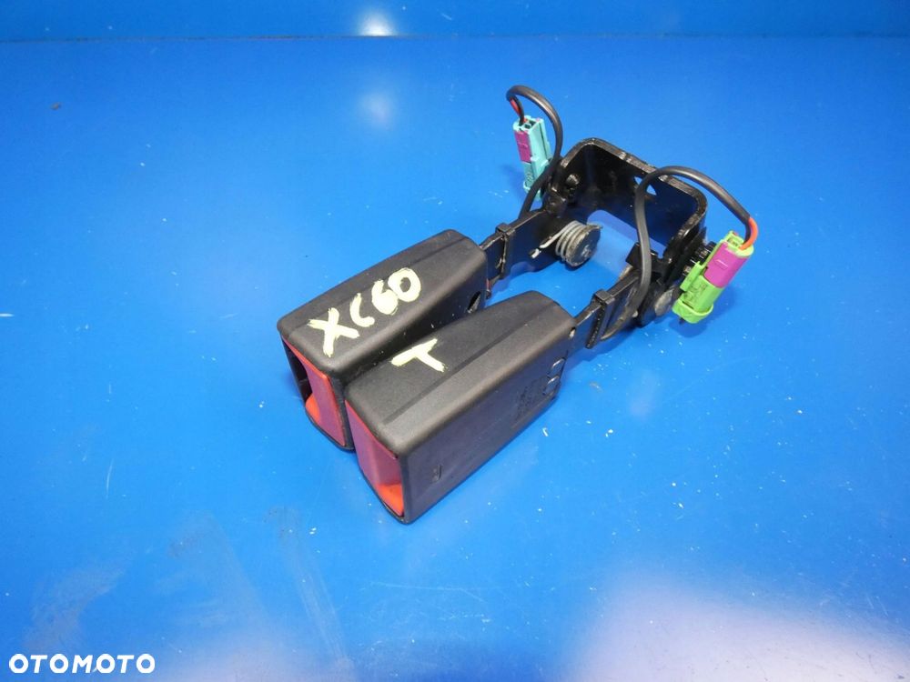 VOLVO XC60 I ZAPINKA ZAPINKI PASÓW BEZPIECZEŃSTWA TYŁ - 1