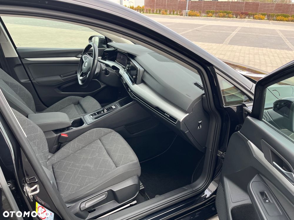 Volkswagen Golf 1.5 eTSI EVO Active DSG - 9