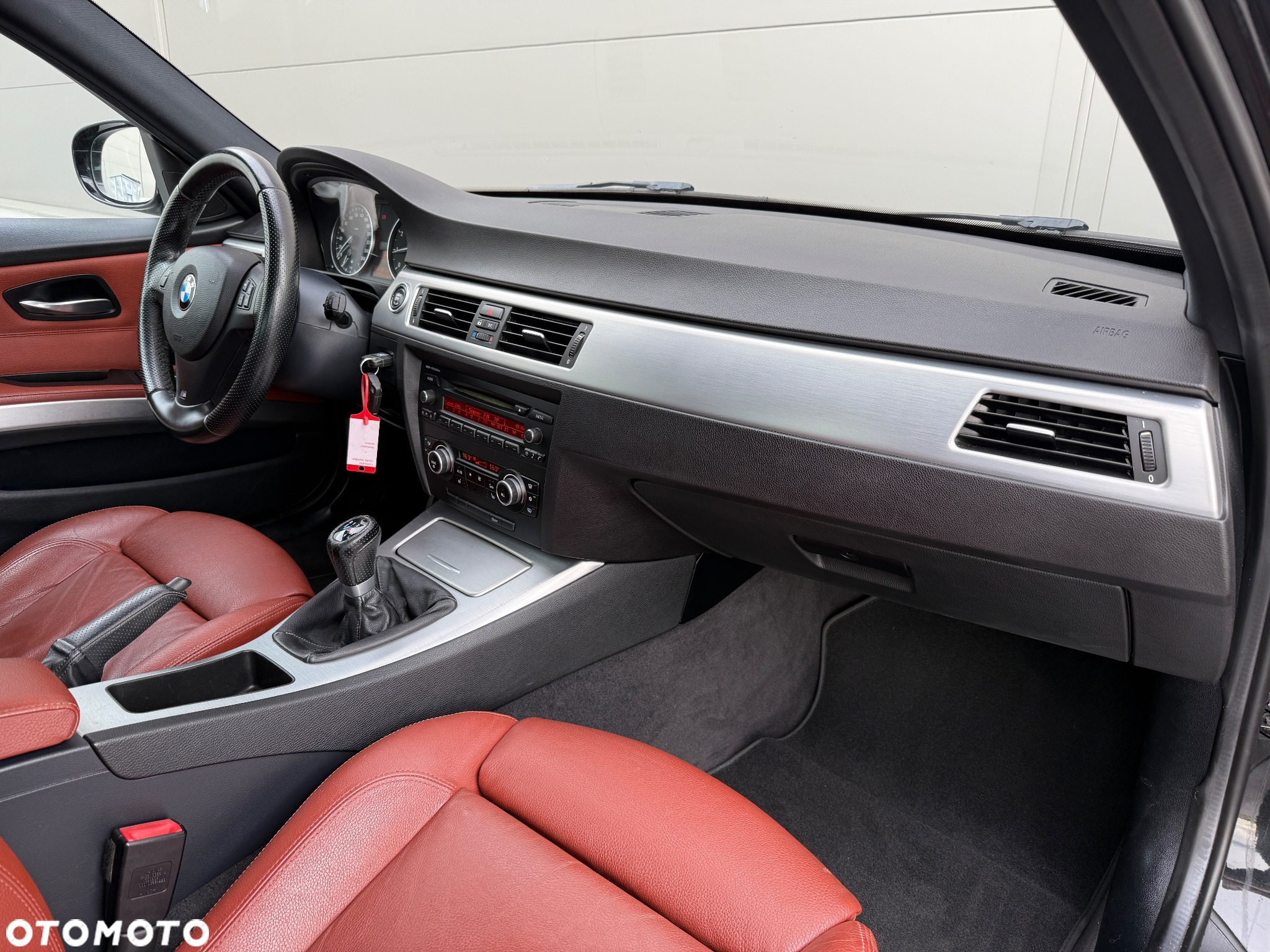 BMW Seria 3 320i - 29
