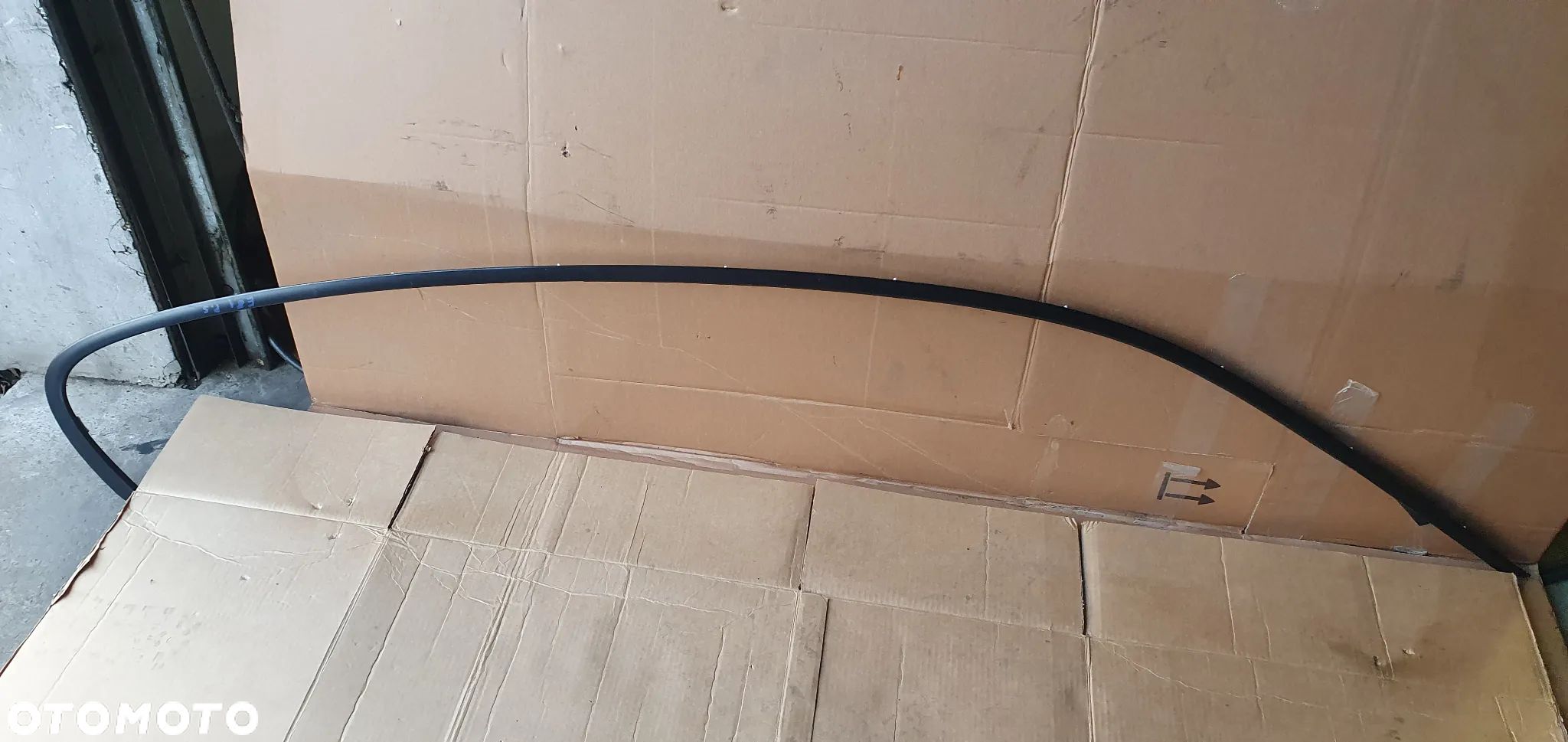 Listwa dachu dachowa prawa BMW I E81 E87 7164952 - 1